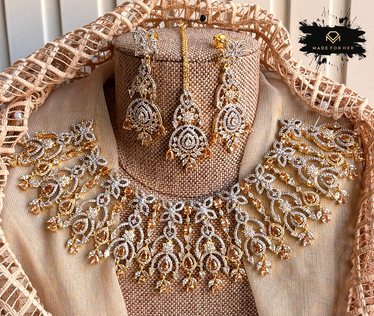 Véla AD Zircon Bridal Set - KDV1002