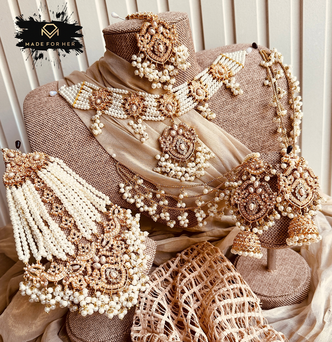 Shehnai Royale Bridal Set - KAHD1069