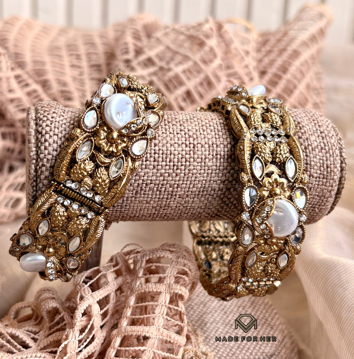 Naqsh Openable Bangles - LNS1214