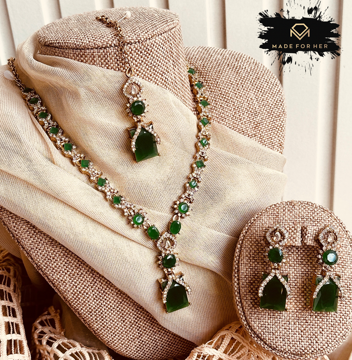 Elara Crystal Necklace Set - RJK1045