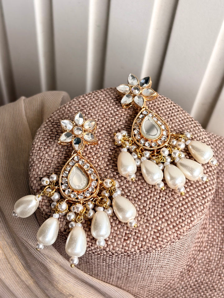 Elyana | Kundan Style Necklace Set - WM1189