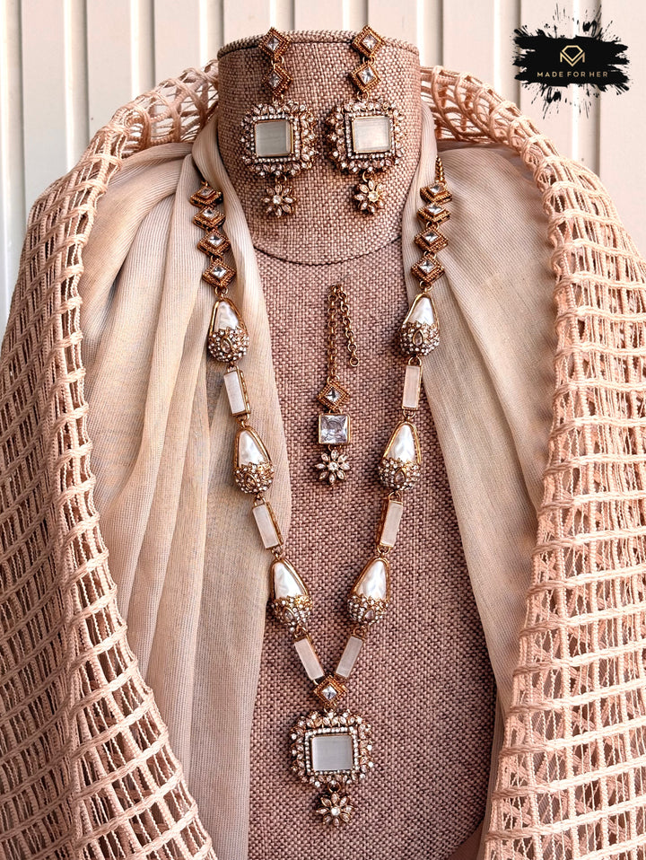 Timeless Malaa Set - KSH1126