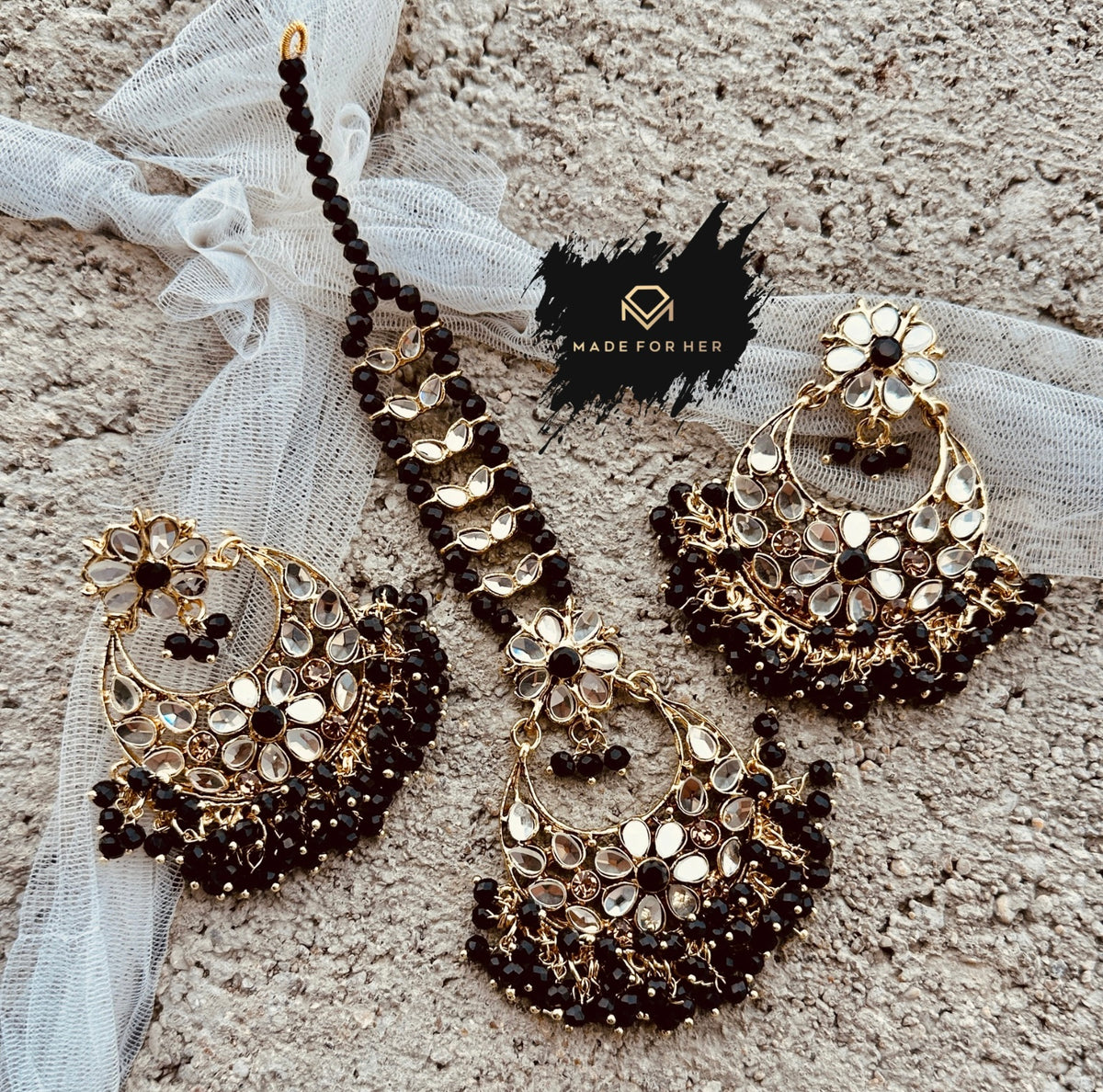 Embellished Earrings & Tikka Pair -  KWA1001