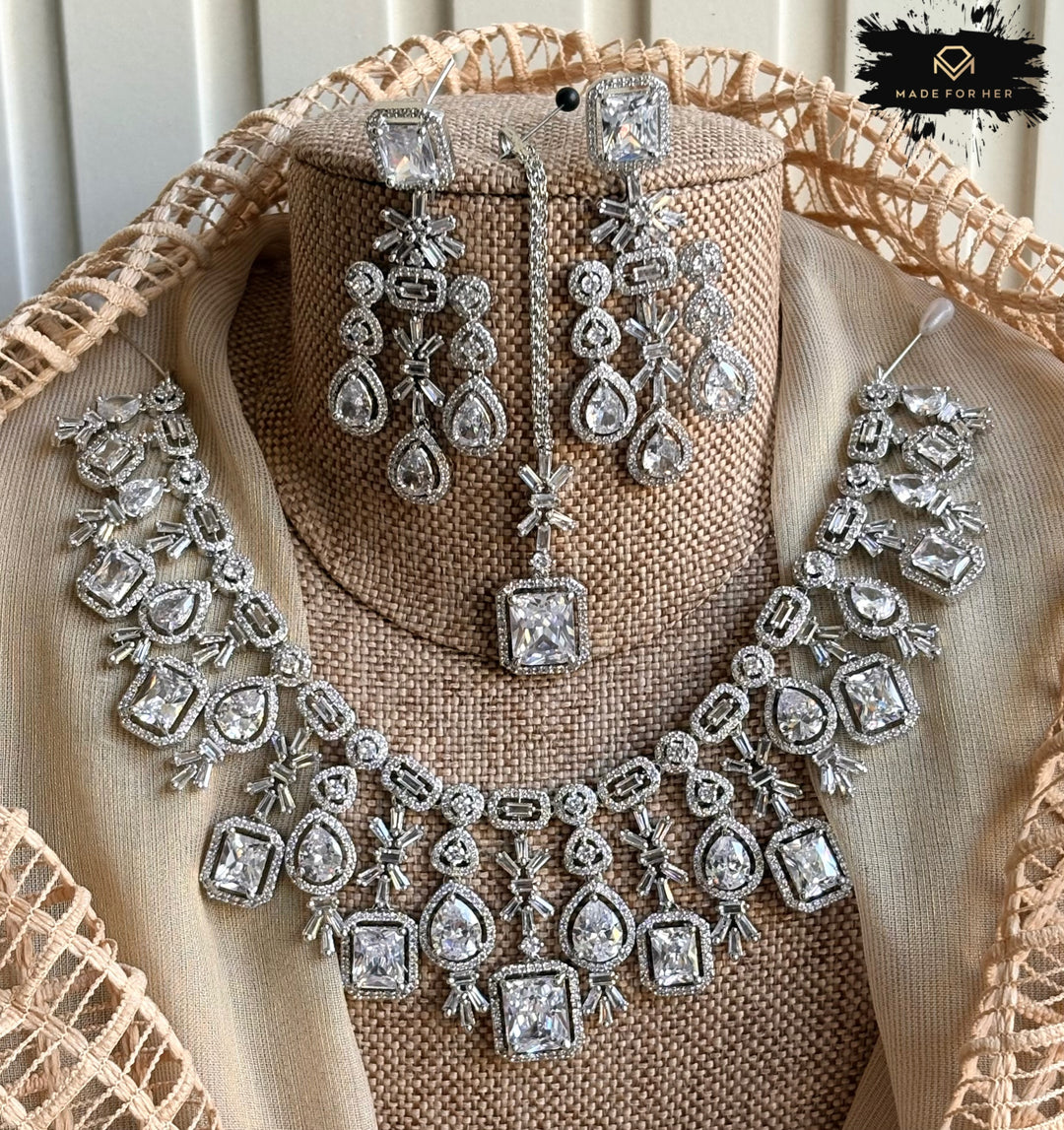 Lyra AD Zircon Bridal Set - KDV1004