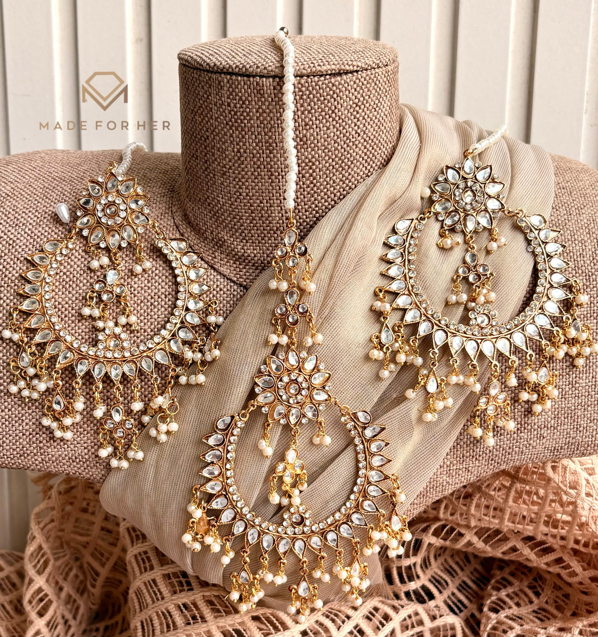 Mahira Jumbo Earrings & Tikka Set - KMW1221