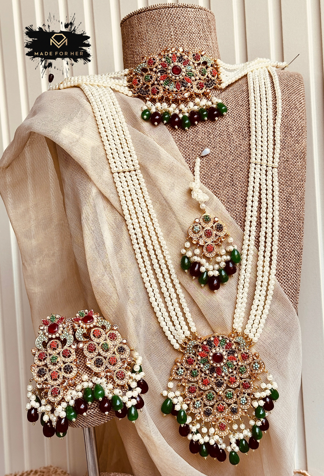 Hoor Mahal Bridal Ensemble - KAHD1052