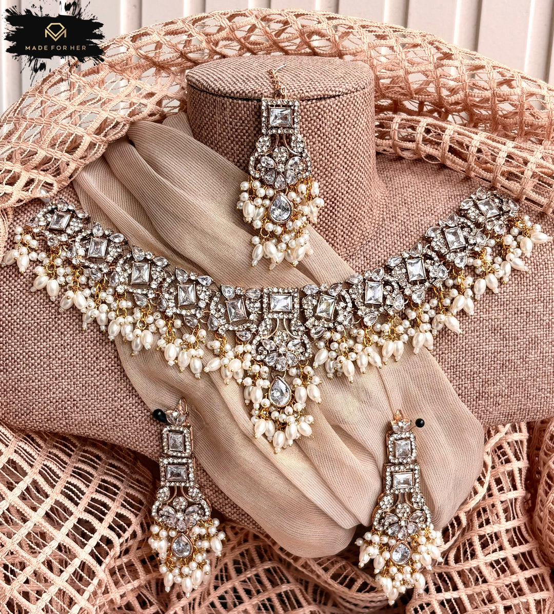Elanique Necklace Set - KAHD1100