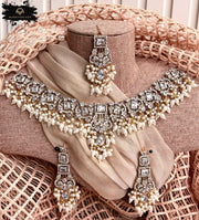 Elanique Necklace Set - KAHD1100