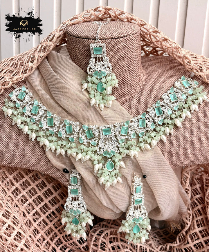 Elanique Necklace Set - KAHD1100
