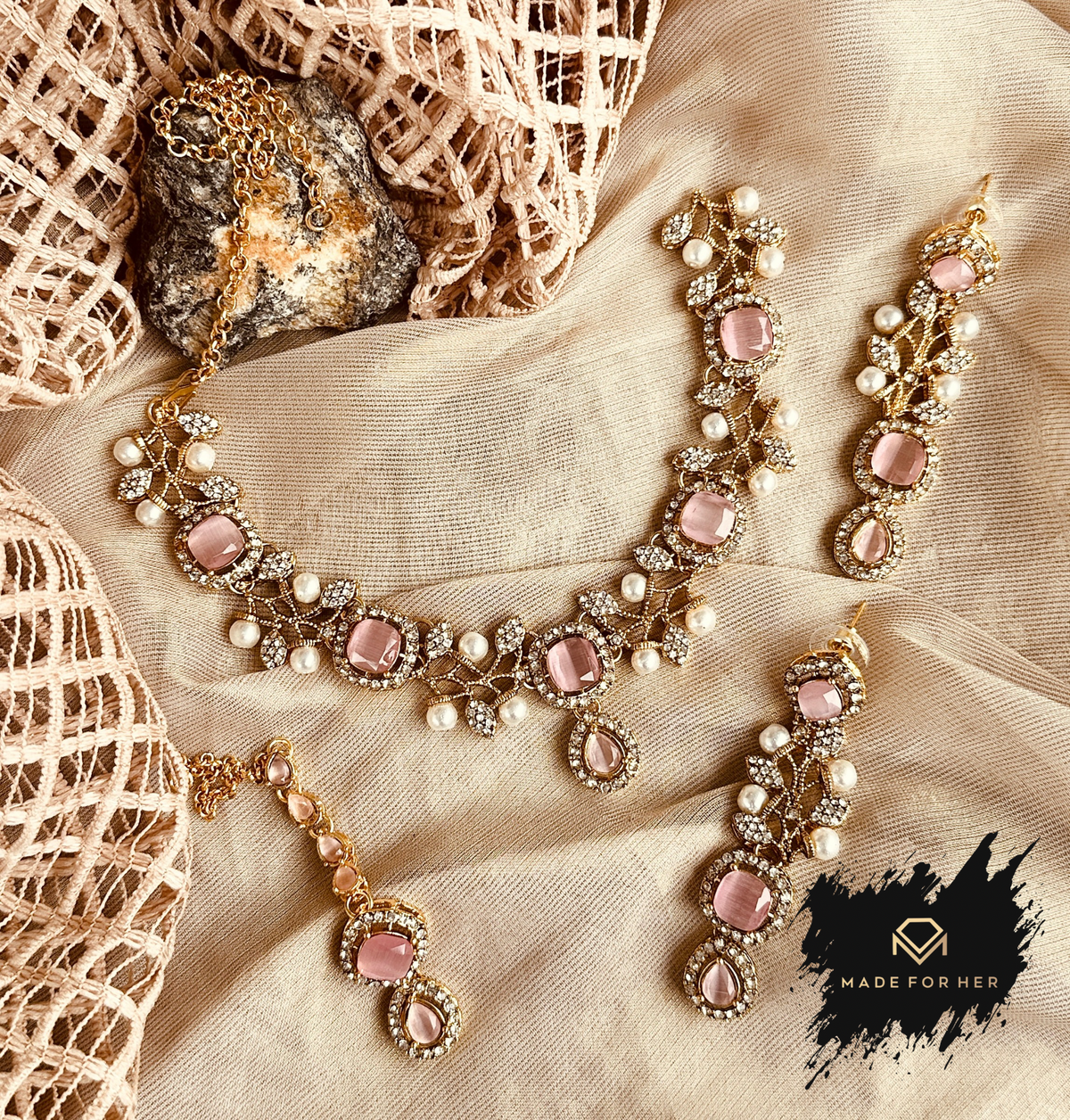 Dazzling Enchant Necklace Set - KSH1025
