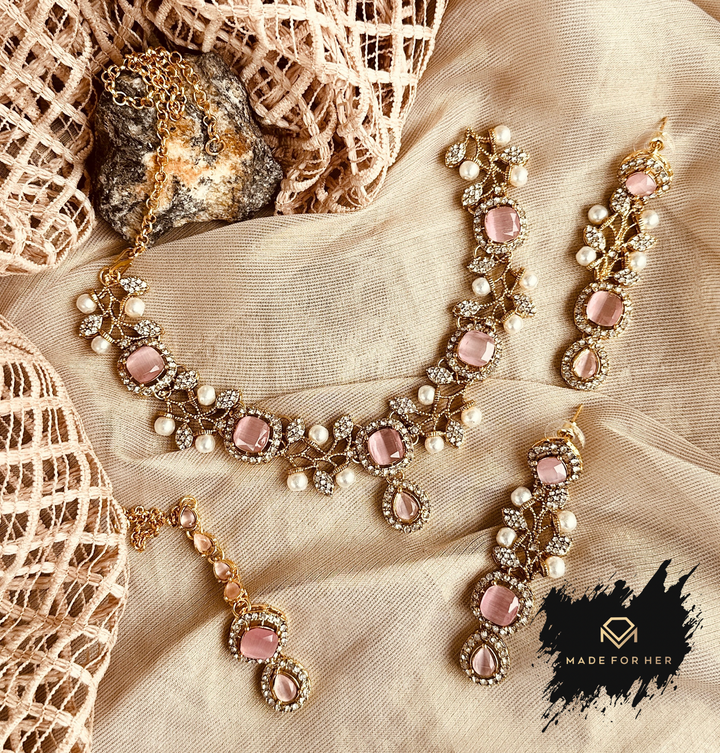 Dazzling Enchant Necklace Set - KSH1025