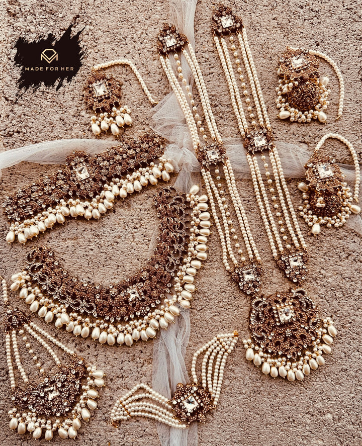Zeenat-e-Dulhan – Exquisite Bridal Set - LA052