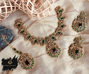 Livia â€“ Radiant Necklace Set - KSDQ1002
