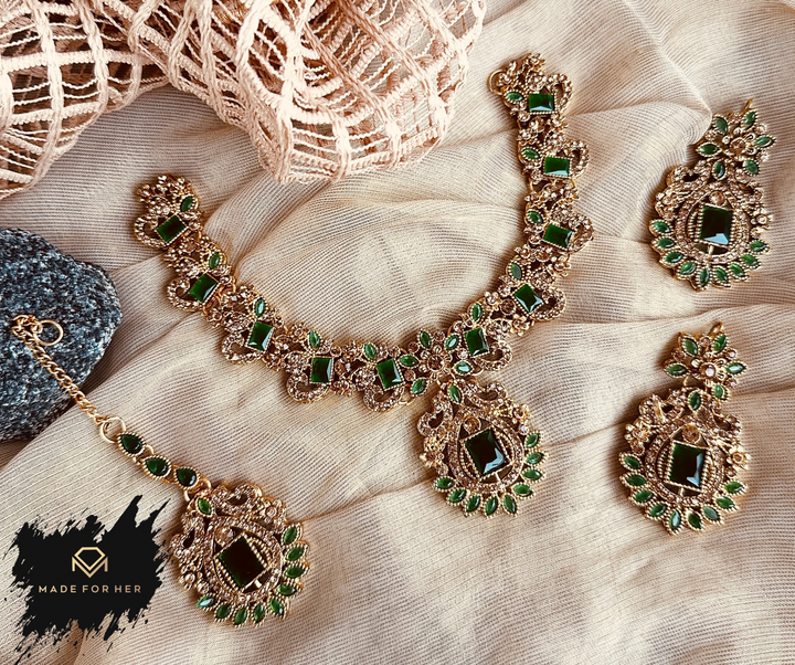 Livia – Radiant Necklace Set - KSDQ1002