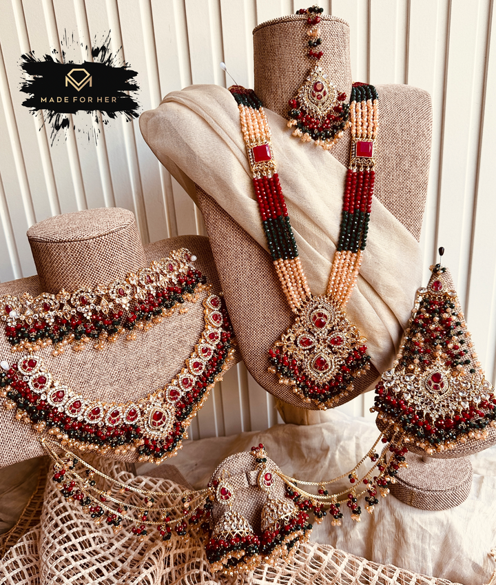 Malika-e-Aalam Bridal Set - LNS1070