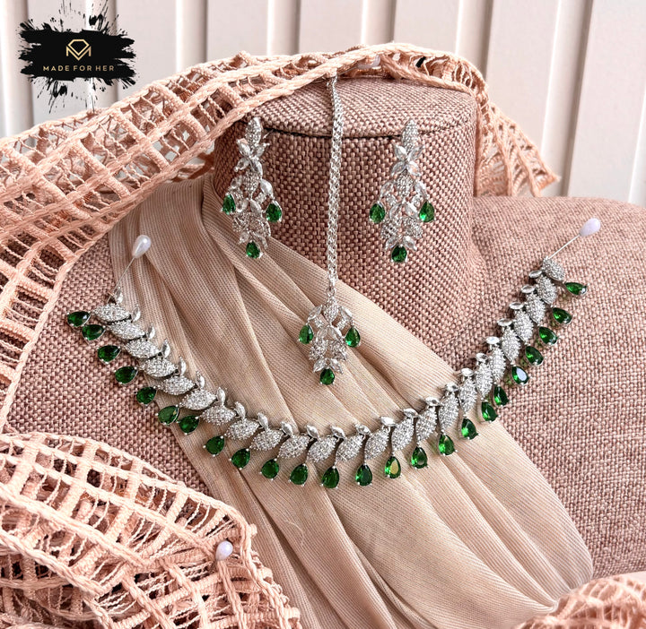 Nova Zircon Necklace Set - KB1012