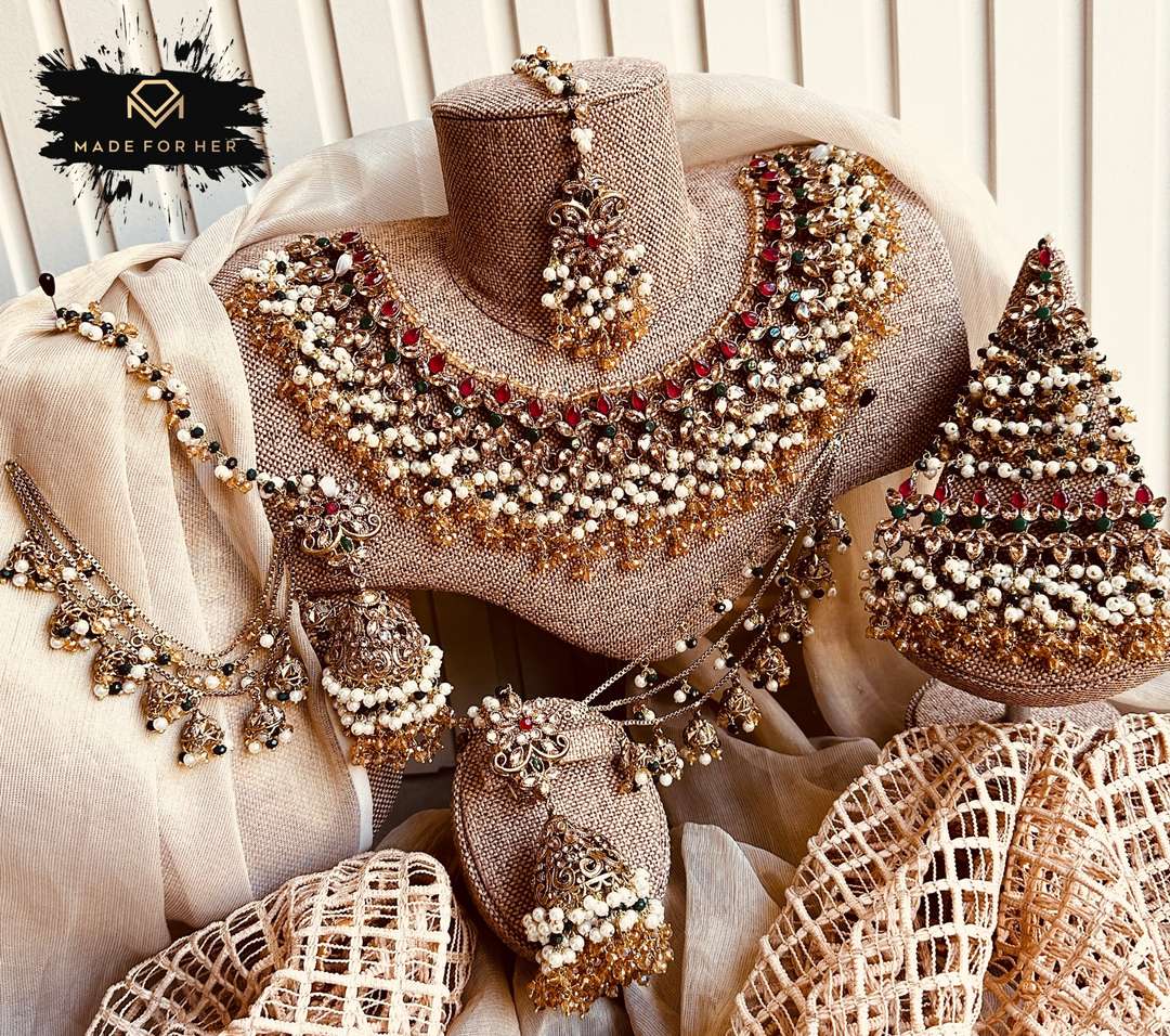 Lazzat-e-Zewar Grand Bridal Set - LA1020