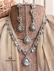 Solenne Zircon Necklace Set - KFS1142