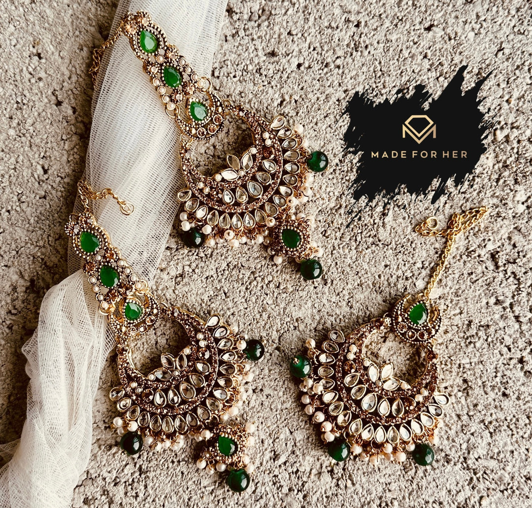 Aura Earrings & Tikka Set - KWA1004