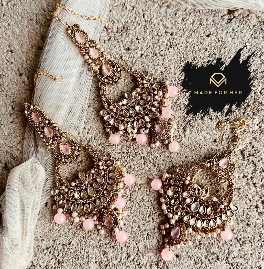 Aura Earrings & Tikka Set - KWA1004