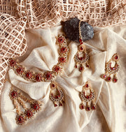Nayra â€“ Elegant Necklace Set