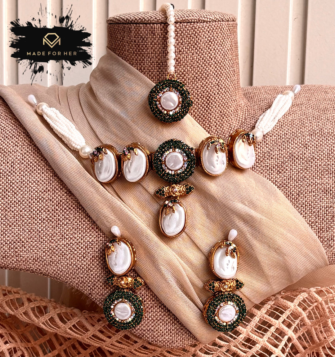 Pearly Luxe Choker Set - KQK1002