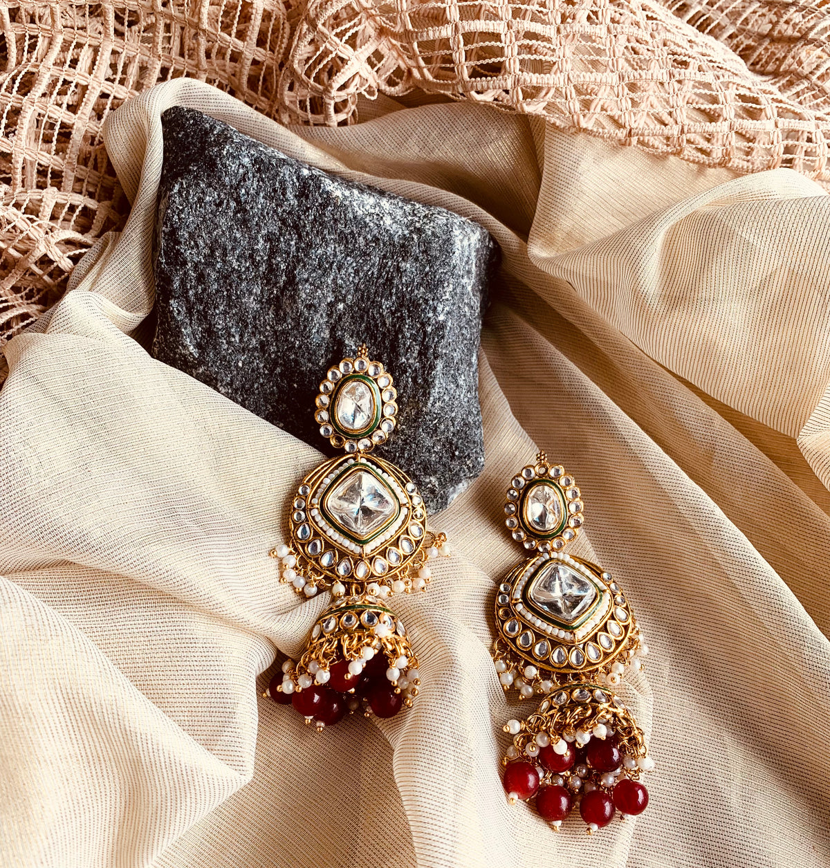 Zareen â€“ Luxe Kundan Earrings