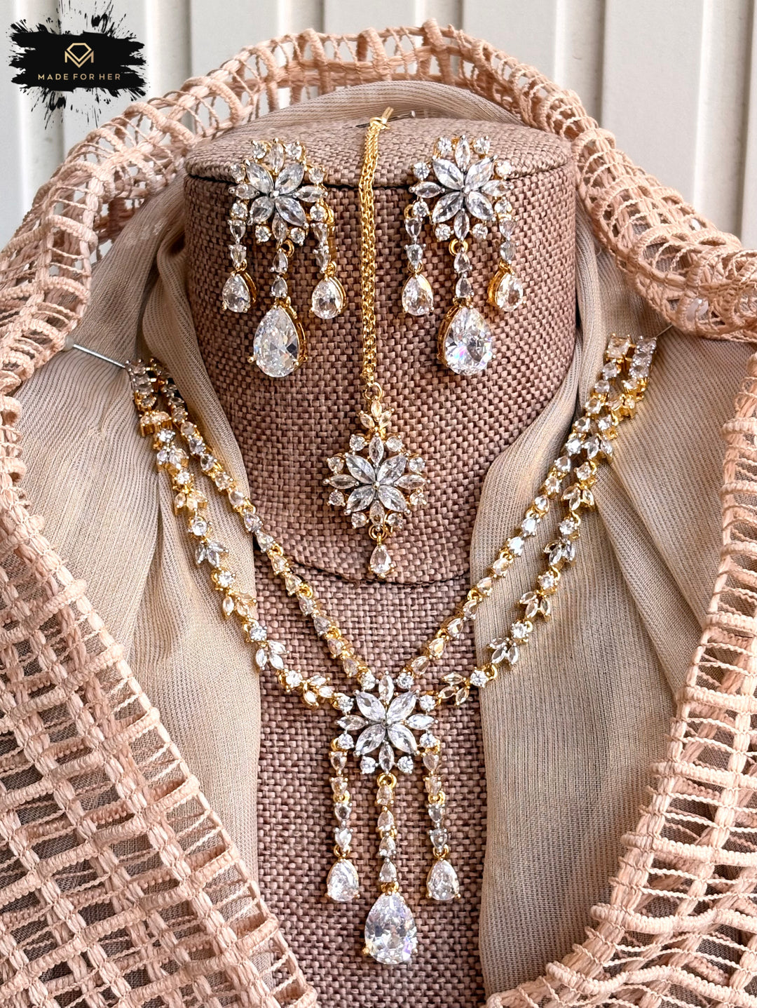 Elarique Zircon Necklace Set - KFS1049