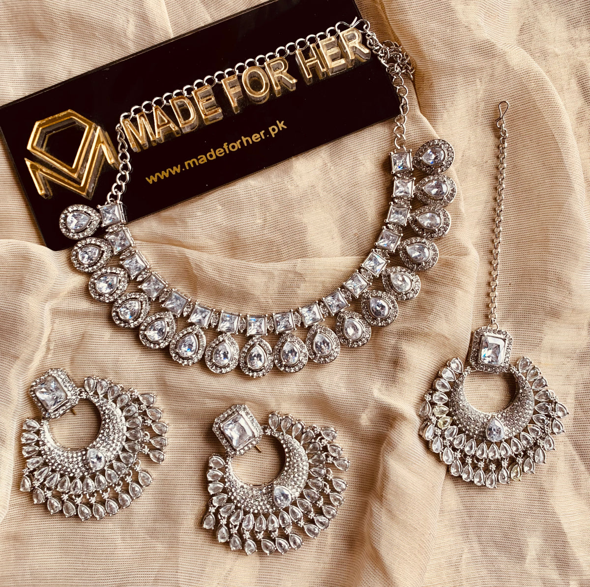 Unique Zircon Necklace - KAHD065