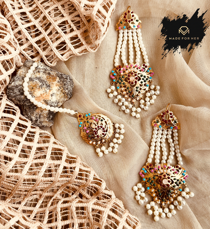 Aayat – Traditional Earrings & Tikka Set - WM1045