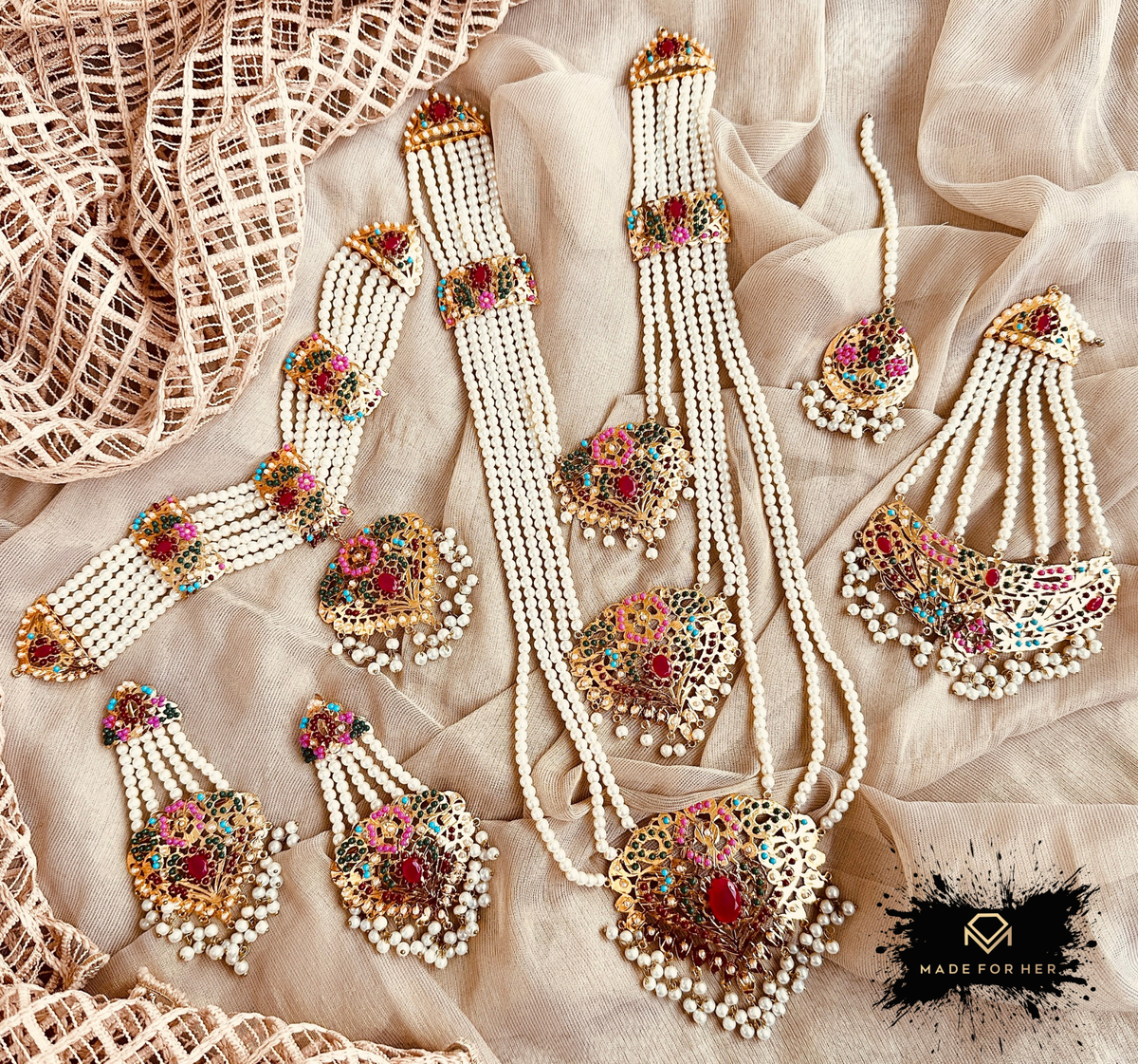 Husn-e-Hyderabadi — 3 Layered Bridal Set - WM1060