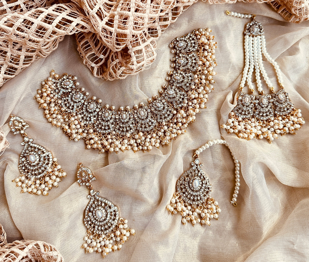 Ishq-e-Ayat Bridal Necklace Set - RH1050