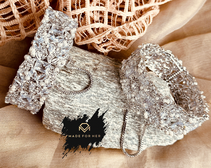 Elina Openable Bangles - KAT1011