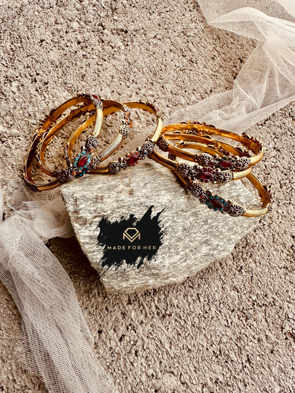 Noor Statement Bangles - WM1016