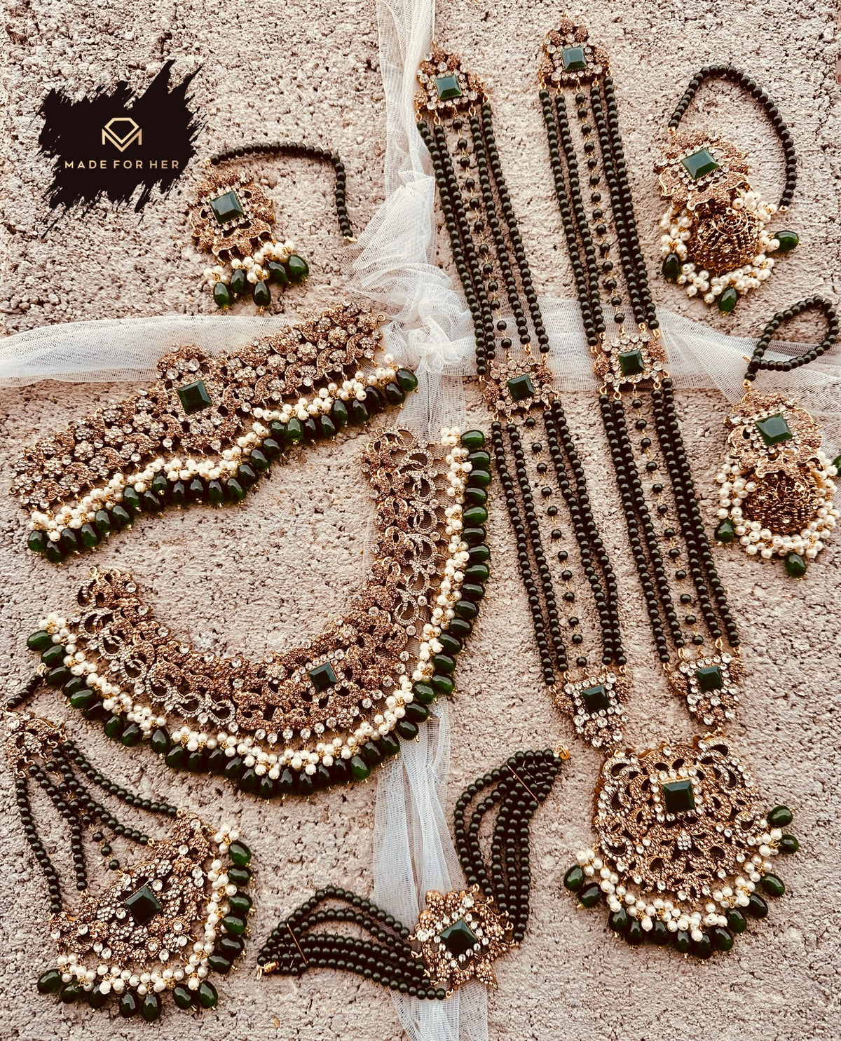 Zeenat-e-Dulhan — Exquisite Bridal Set - LA052