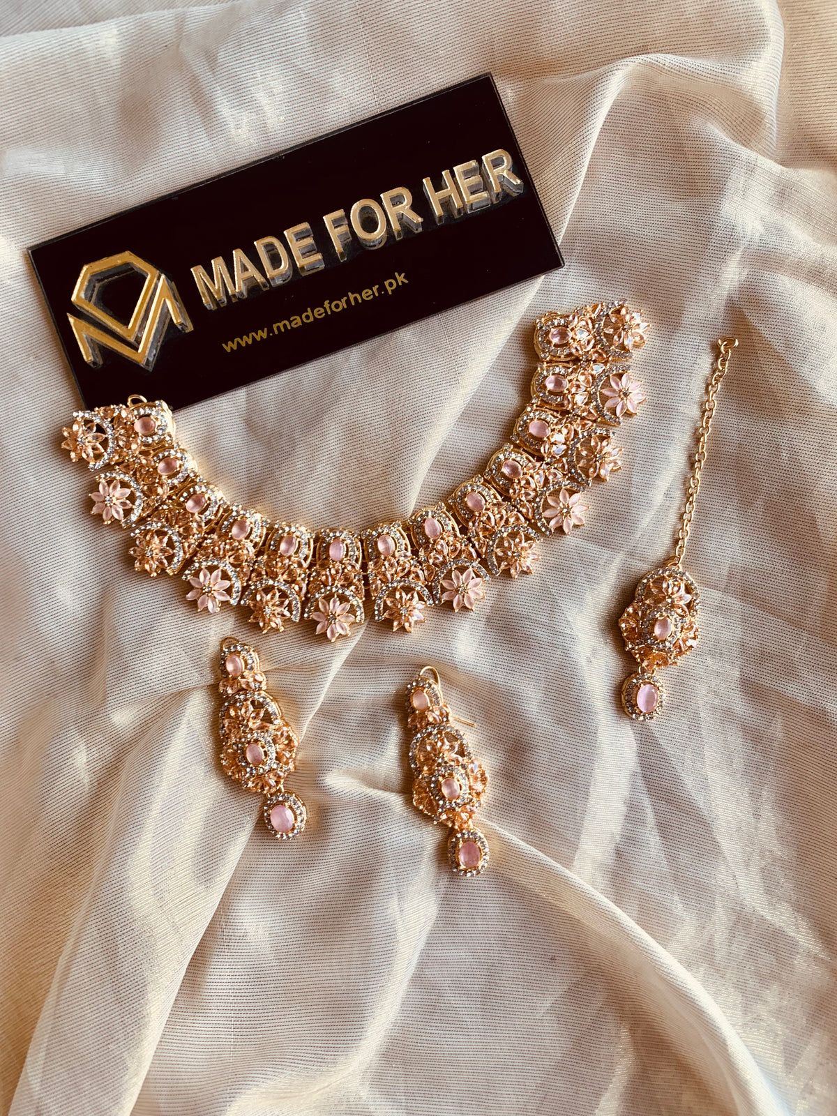 Flower Necklace - KQK050