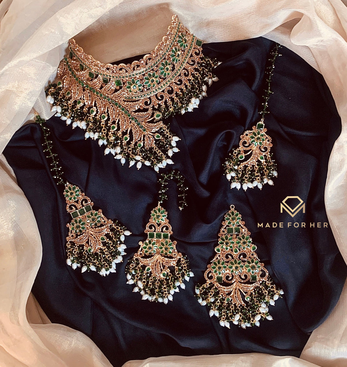 Luxurious Bridal Collar Set - WM500