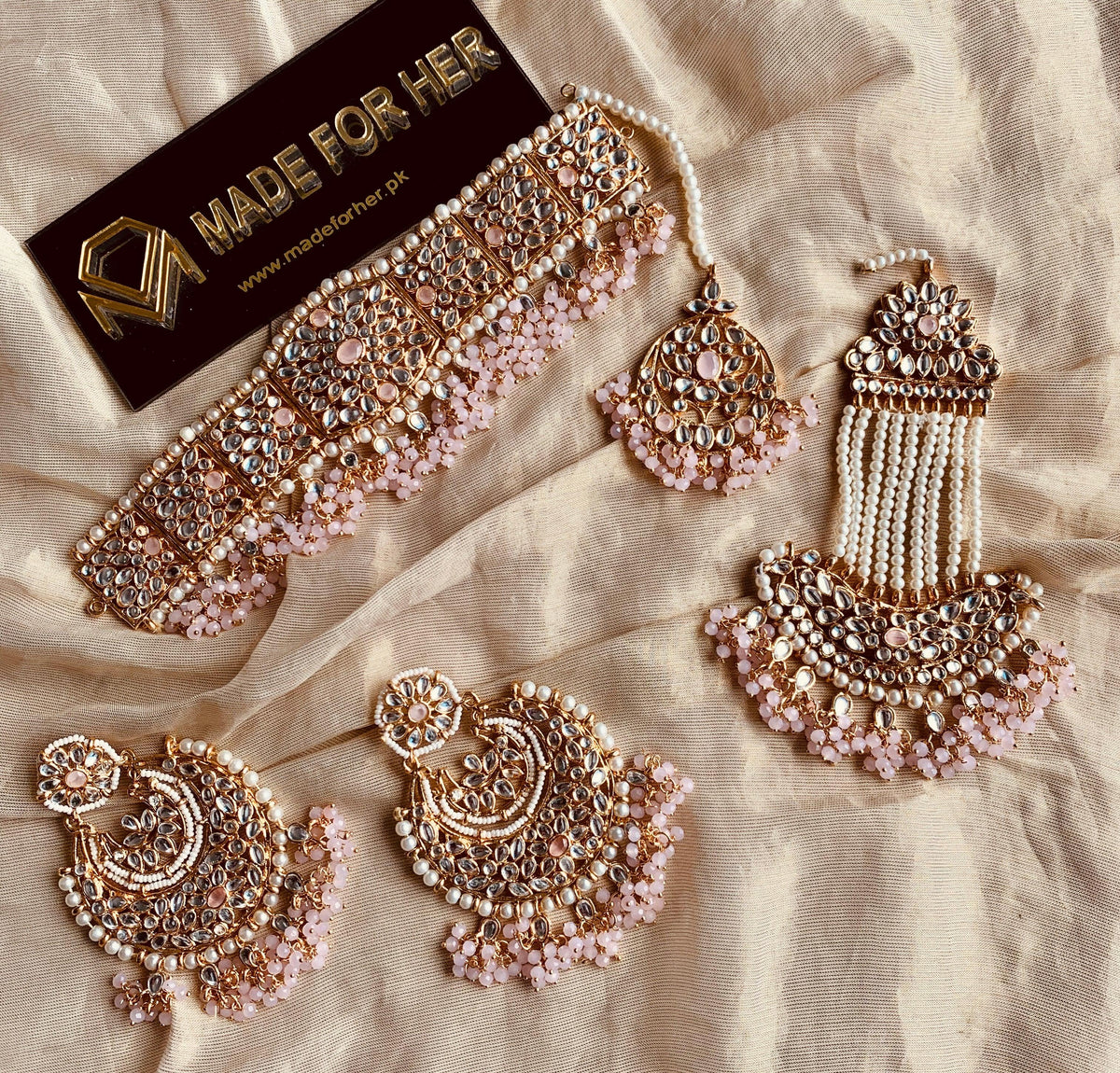 Bridal Heavy Choker - WM018