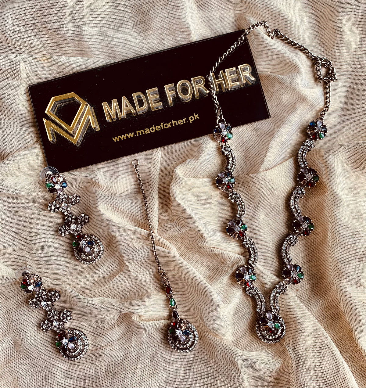 Beautiful Necklace - Black Polish - KSH067