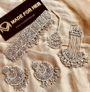 Bridal Heavy Choker - WM018
