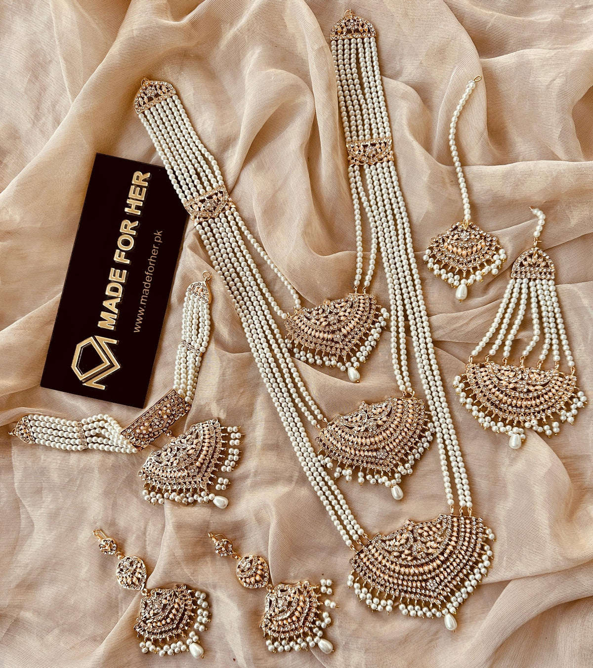 Nizami Shehnaai 3-Layered Bridal Set - RH019