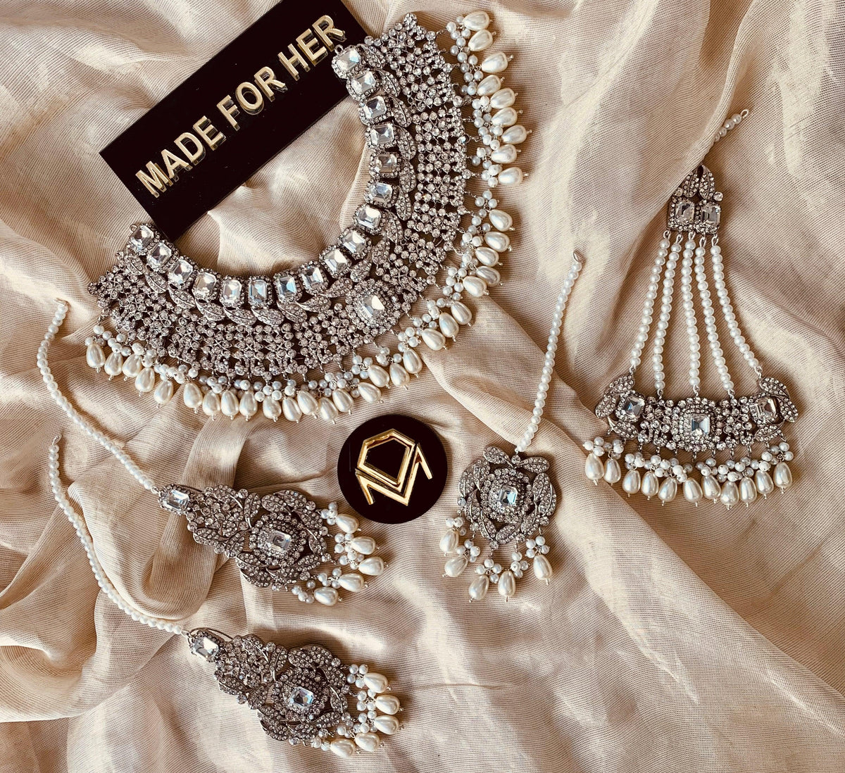 The Imperial Heirloom — Luxe Bridal Set - LA019